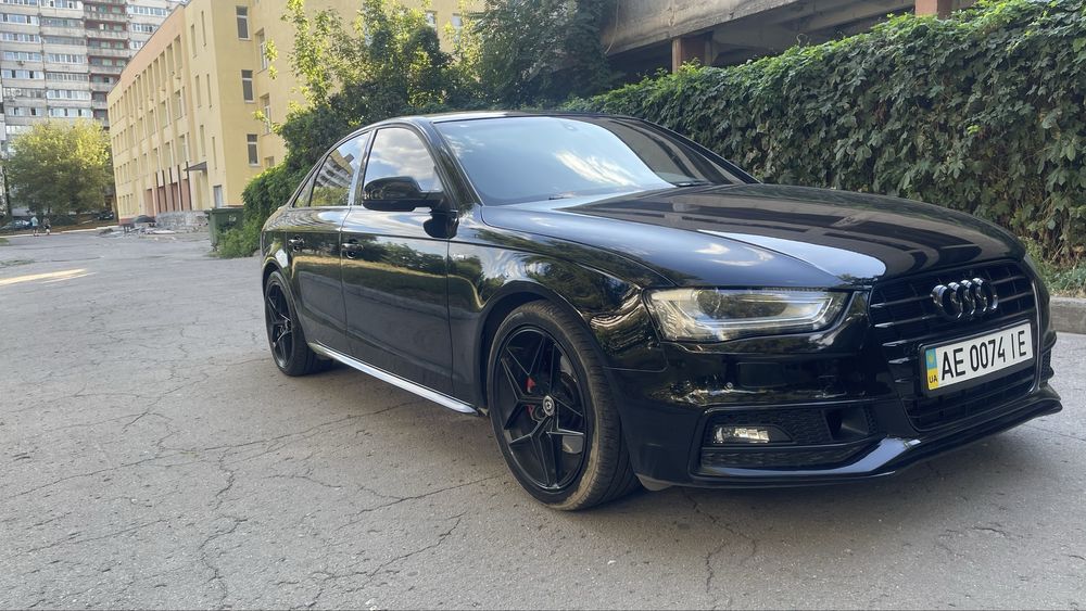 Audi a4 quatro s line