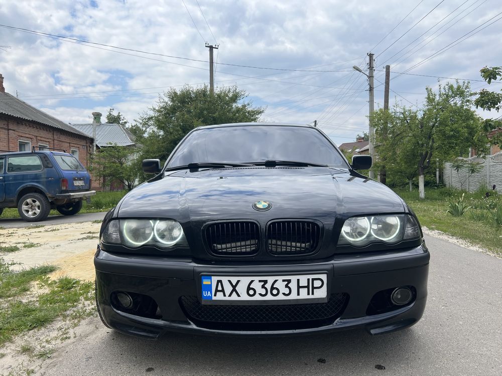 Продам авто BMW 316I 2001 года