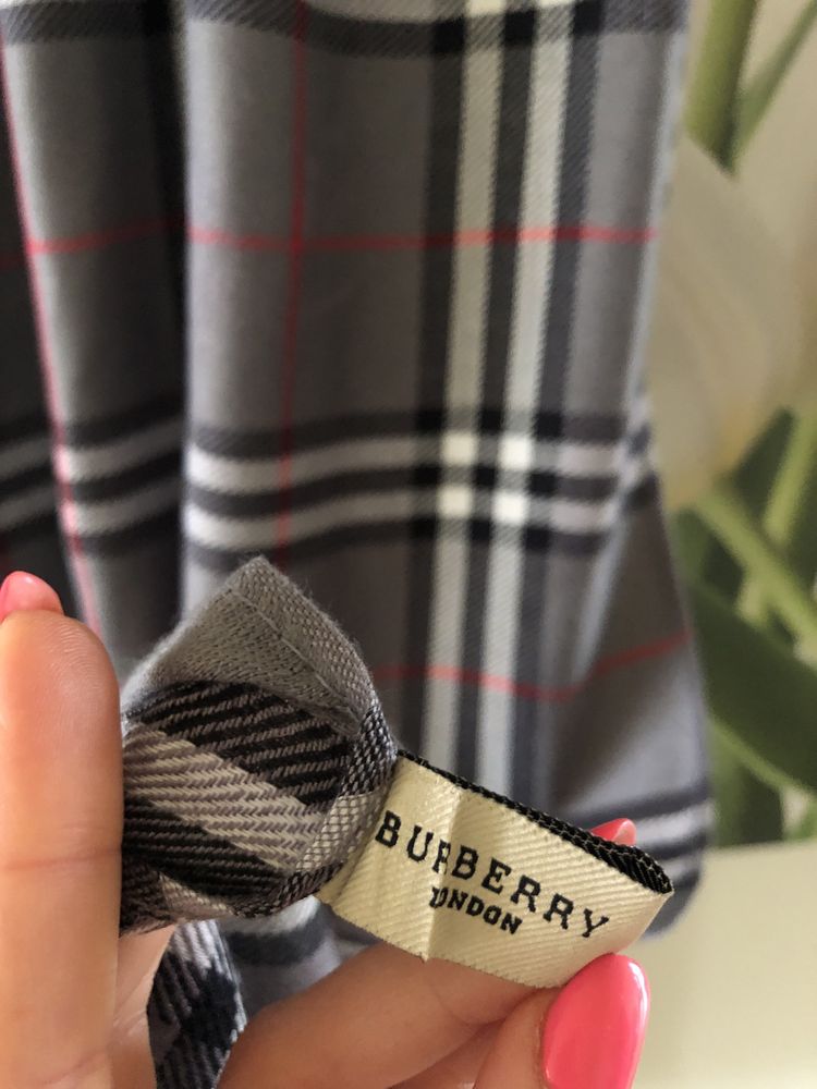 Szal kaszmirowy jedwabny w kratę Burberry szary długi