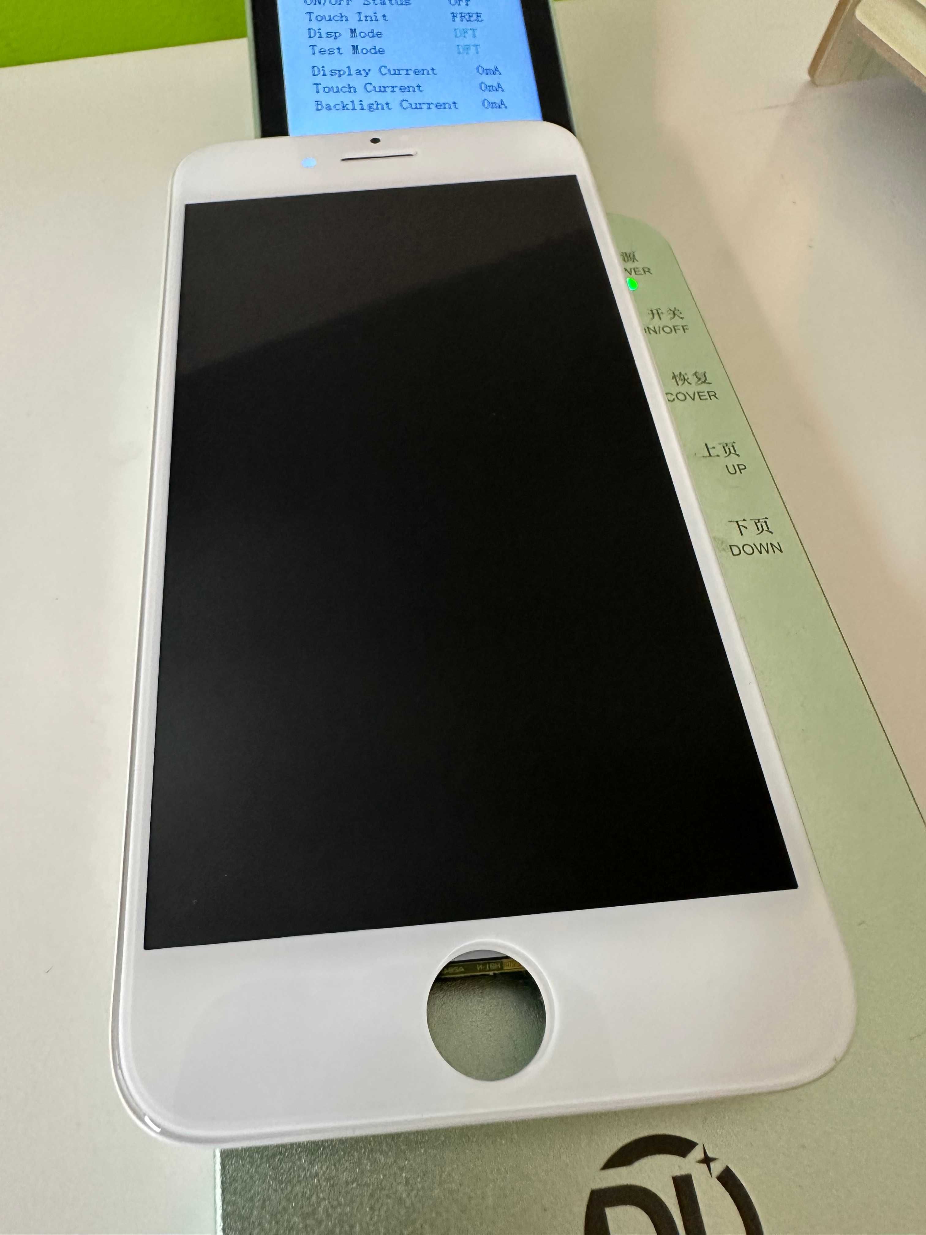 Oryginalny wyświetlacz Apple iPhone 7 WHITE FVAT 23%