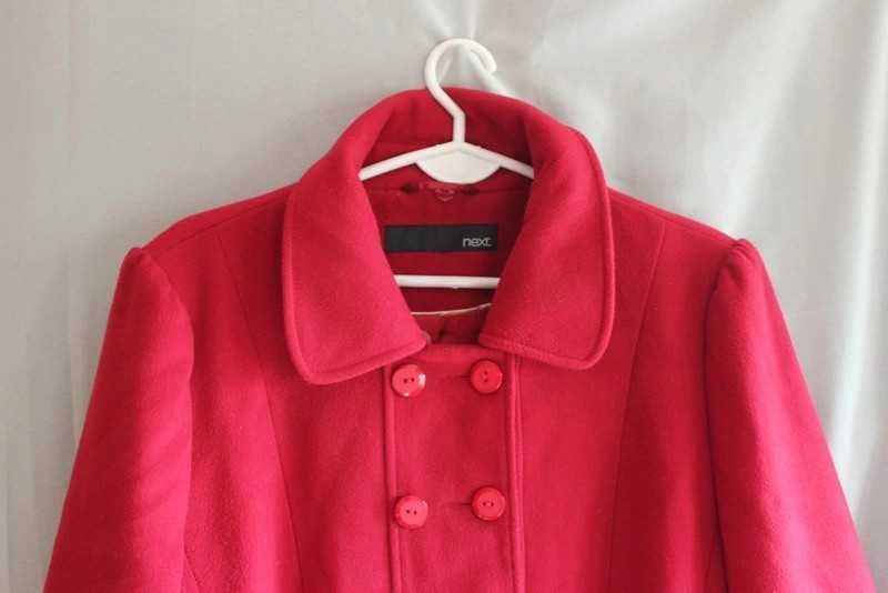 Czerwony elegancki rozkloszowany płaszcz plus size