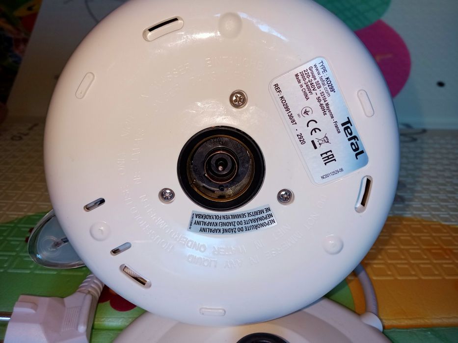 Продам електричний чайнік TEFAL