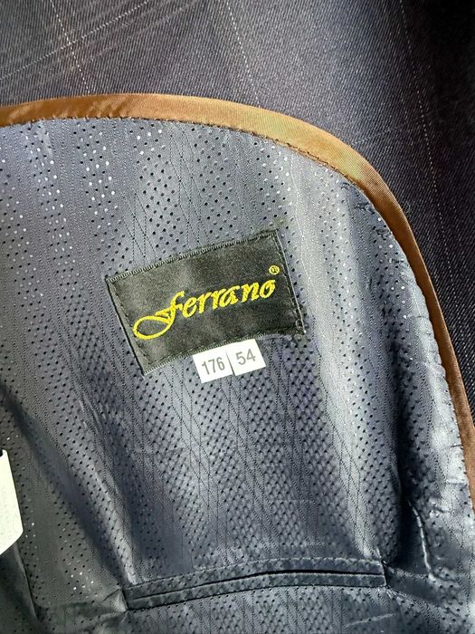 garnitur męski w kratę