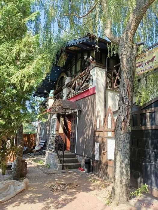 Розважальний комплекс  клубний будинок бар для заходів вечірок Київ