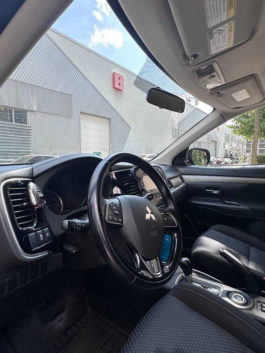Mitsubishi Outlander, 2015, 2.4 бензин, AWD, 146 тис. км, 7 місць