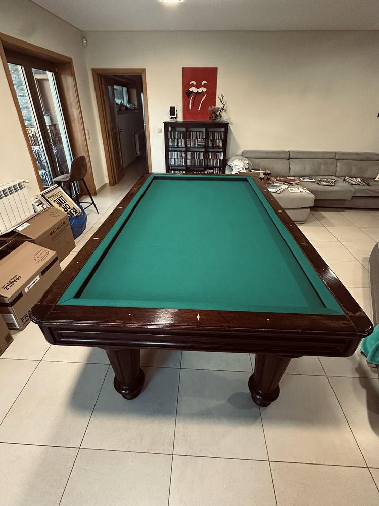 Mesa de Bilhar Francês