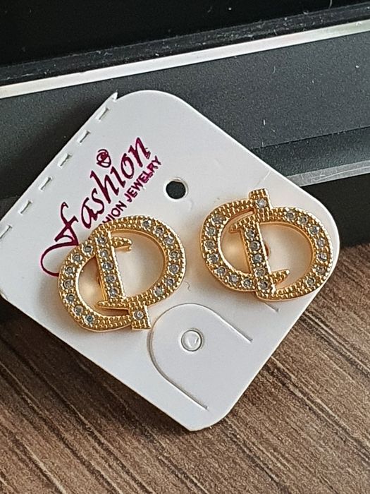 4 szt kolczyki sztyfty cyrkonie krzyżyki stal 316L