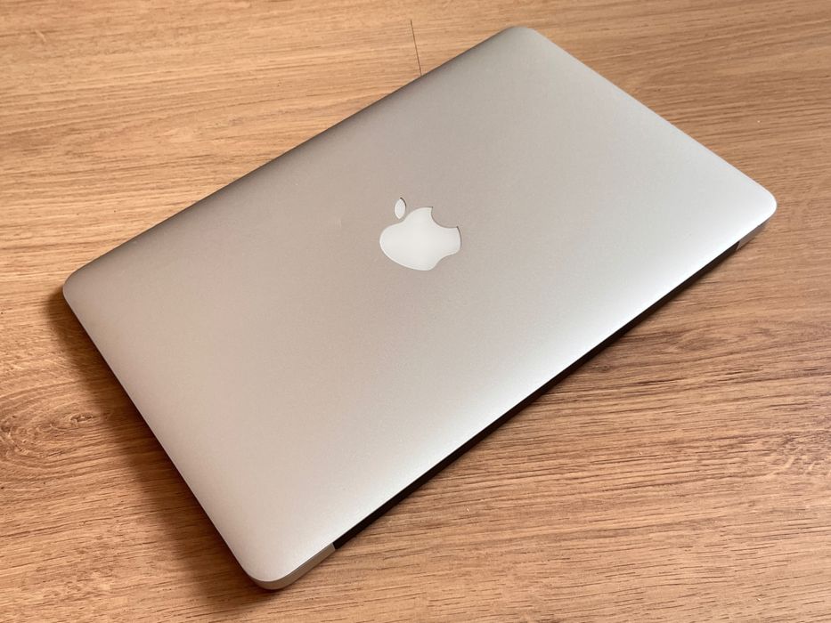  MacBook Air 11” A1465 (2014) • i5 • 4GB RAM • 120GB SSD #39