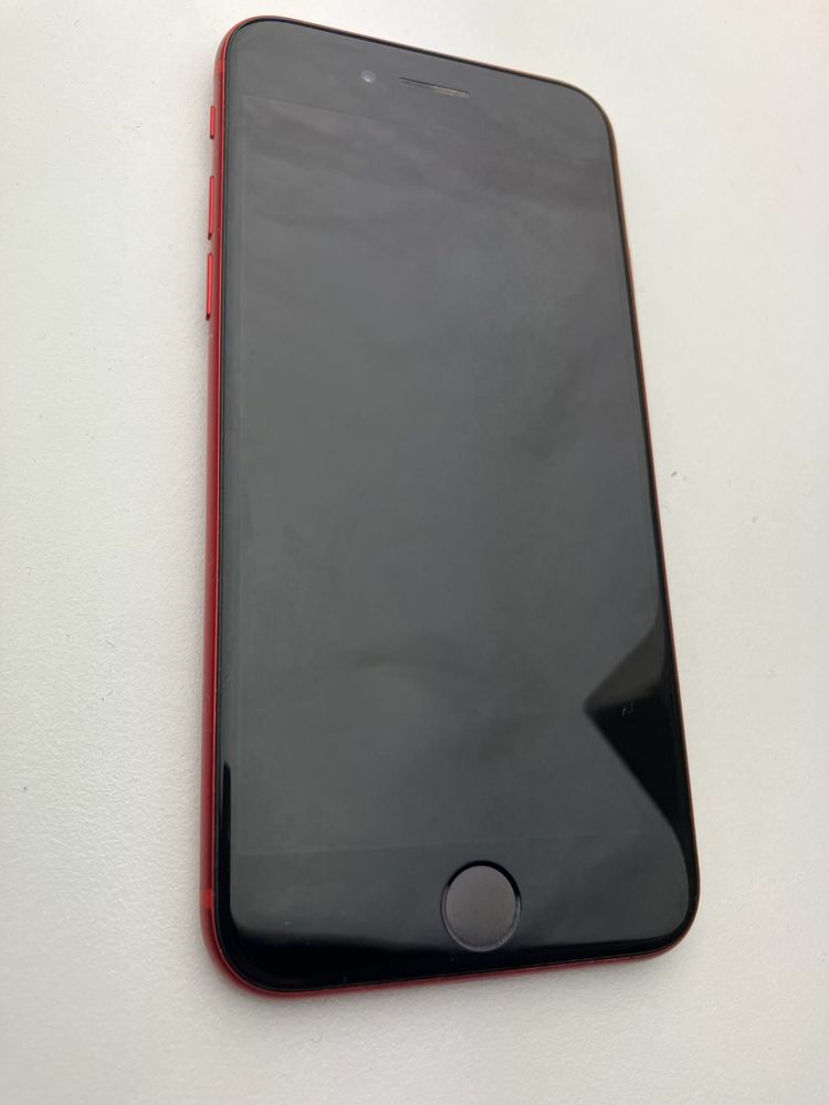 iPhone SE 2020, red, czerwony