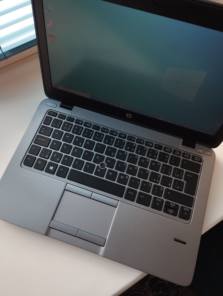 Ноутбук HP EliteBook 820 G2