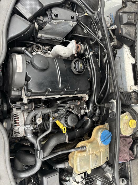 Passat  junta da cabeça com passagem