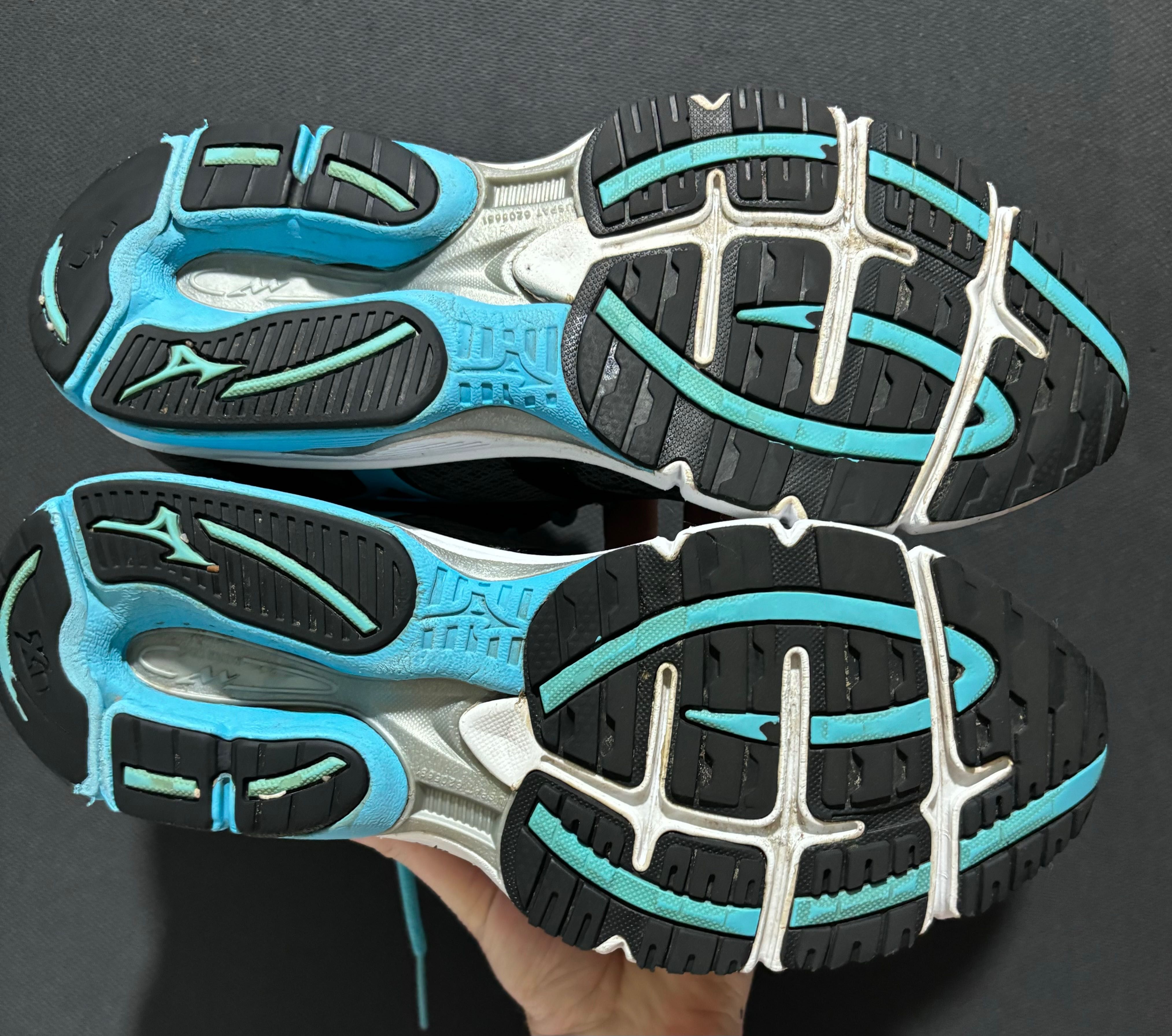 Кроссовки Mizuno Wave Ultima 5