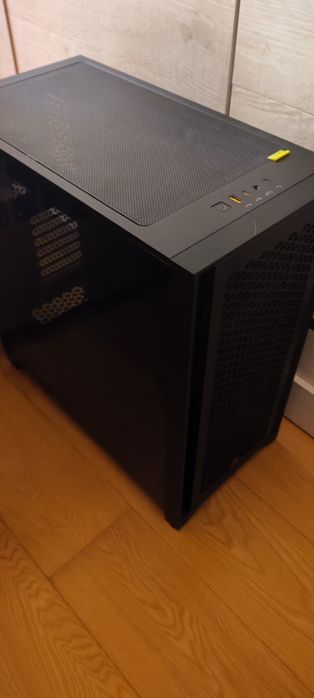 Torre / Caixa Corsair D4000