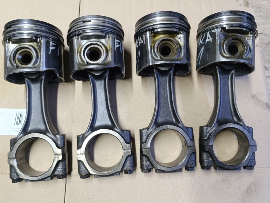 Шатун поршень 2.8 JTD HDI Ducato Iveco Jumper Boxer боксер дукато івек