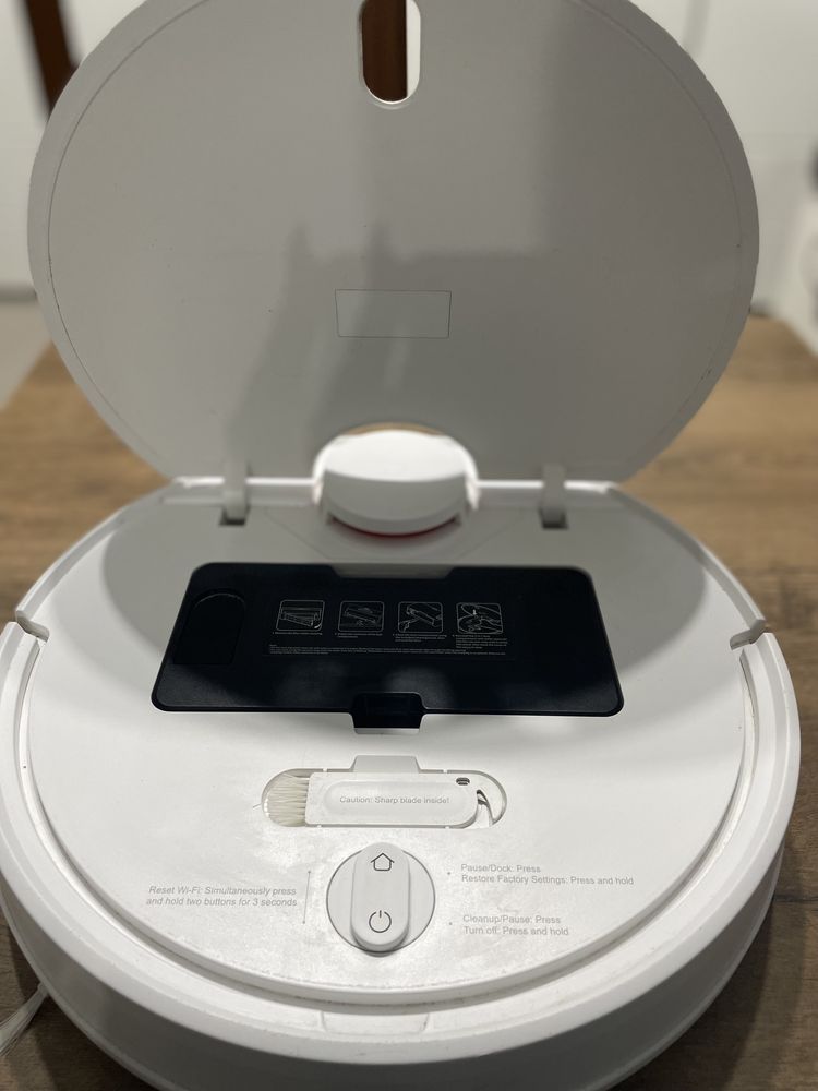 Robot sprzątający XIAOMI Mi Robot Vacuum-Mop Pro Biały