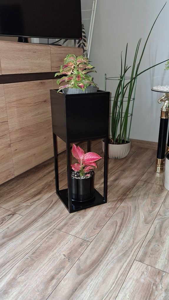 Kwietnik metalowy, kwietnik loft, kwietnik donica
