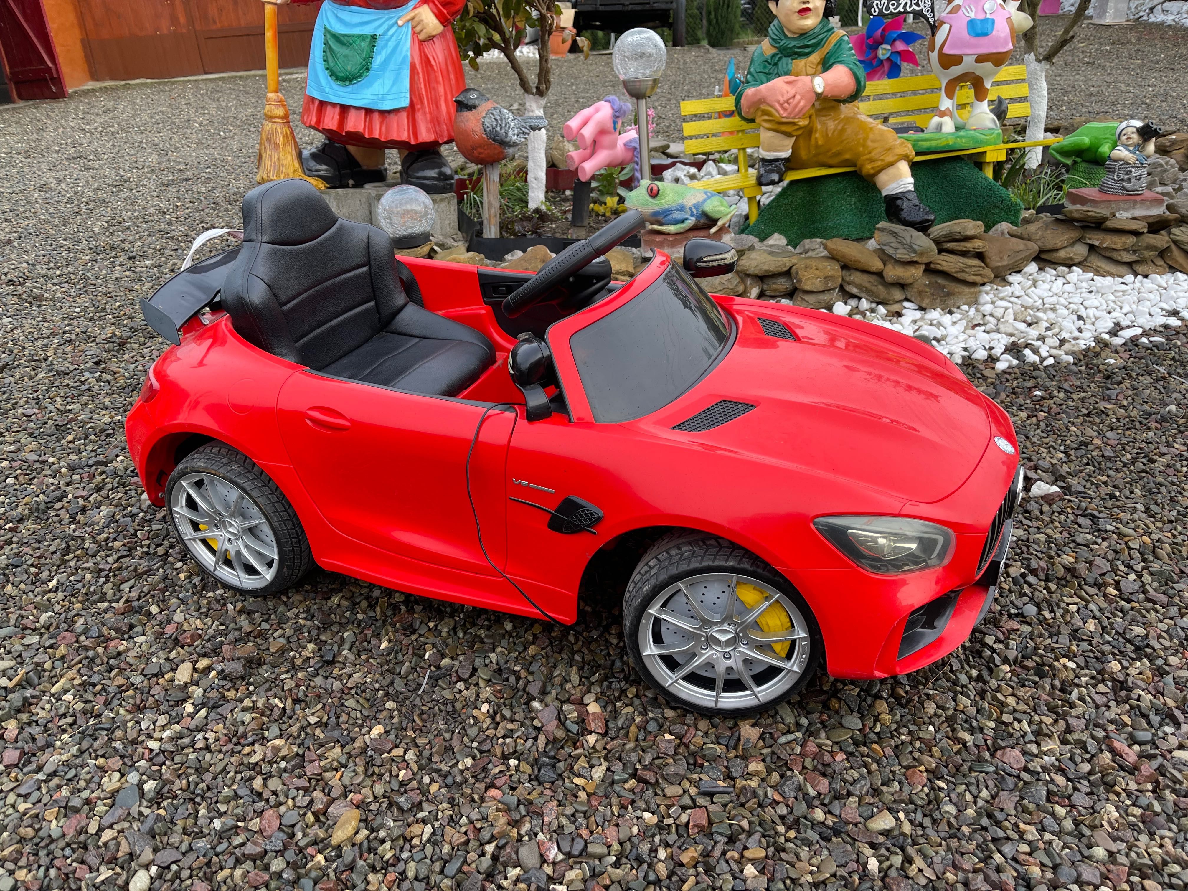 Auto na akumulator… Super zabawka z pilotem  dla rodzica