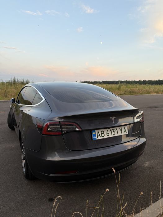 Продам Tesla Model 3