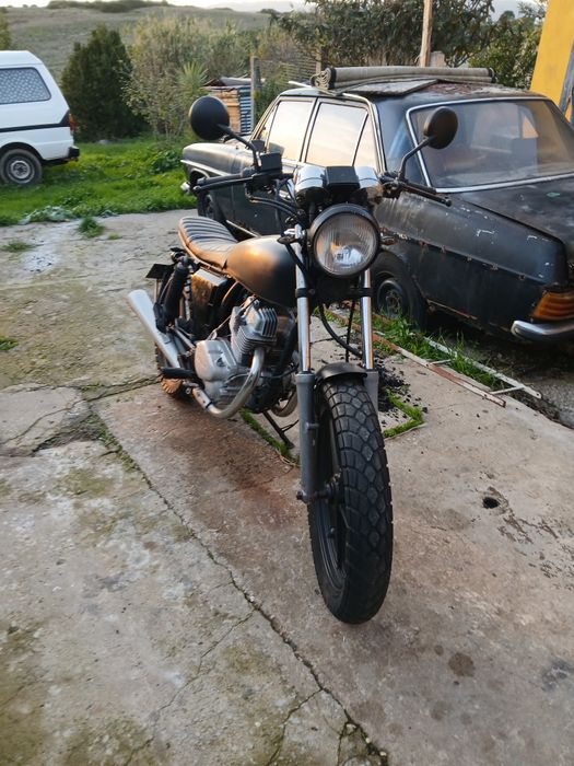 Honda CB 250 Scremble