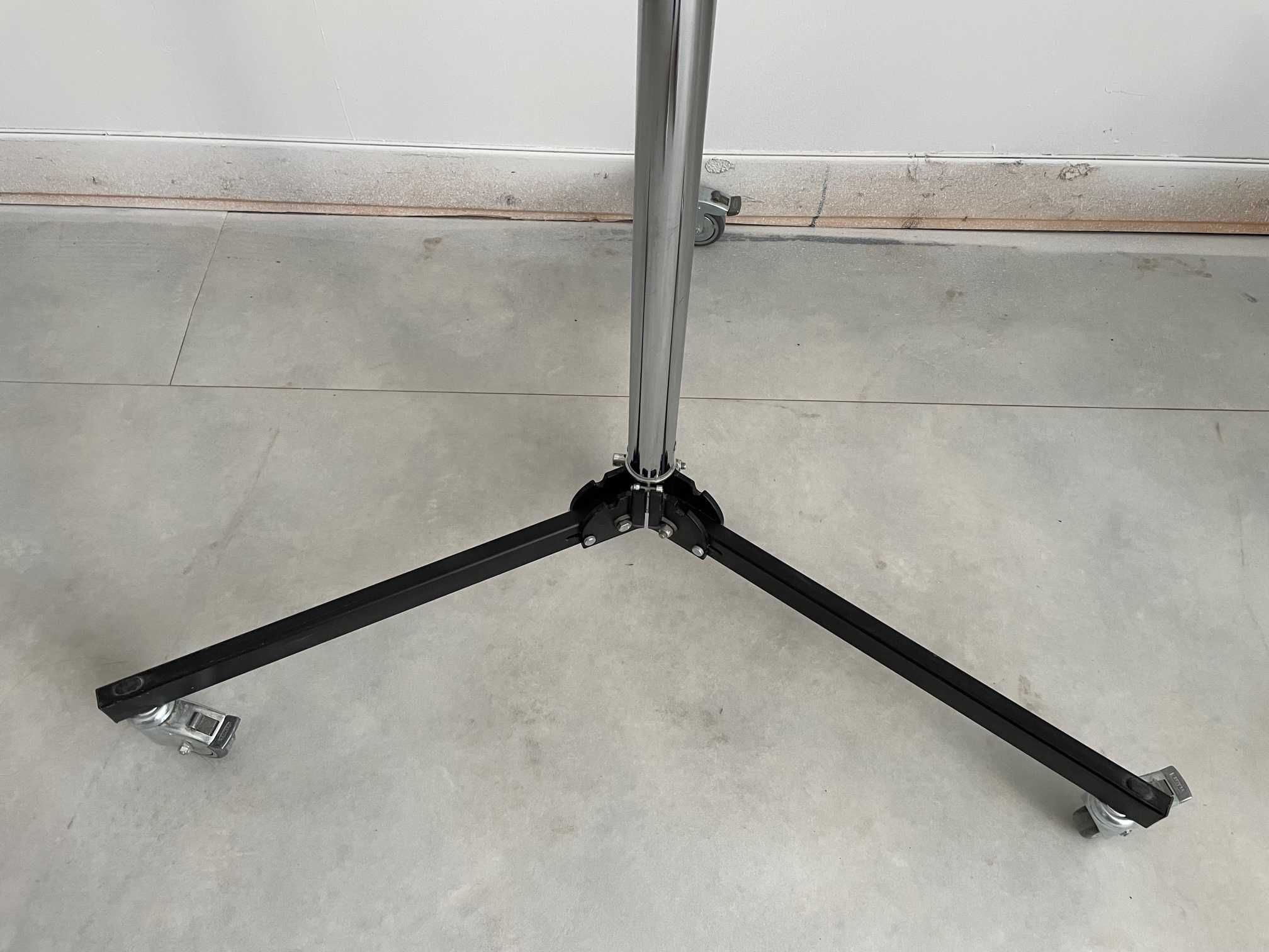 Statyw oświetleniowy Avenger A5034 Roller 34 Folding Base