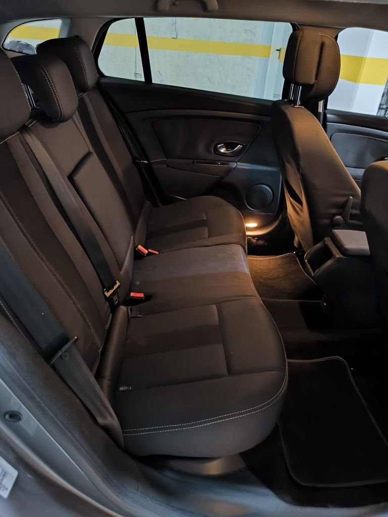 Renault Mégane III 1.5 DCI Sport Tourer – 2010 | 215.000 km
