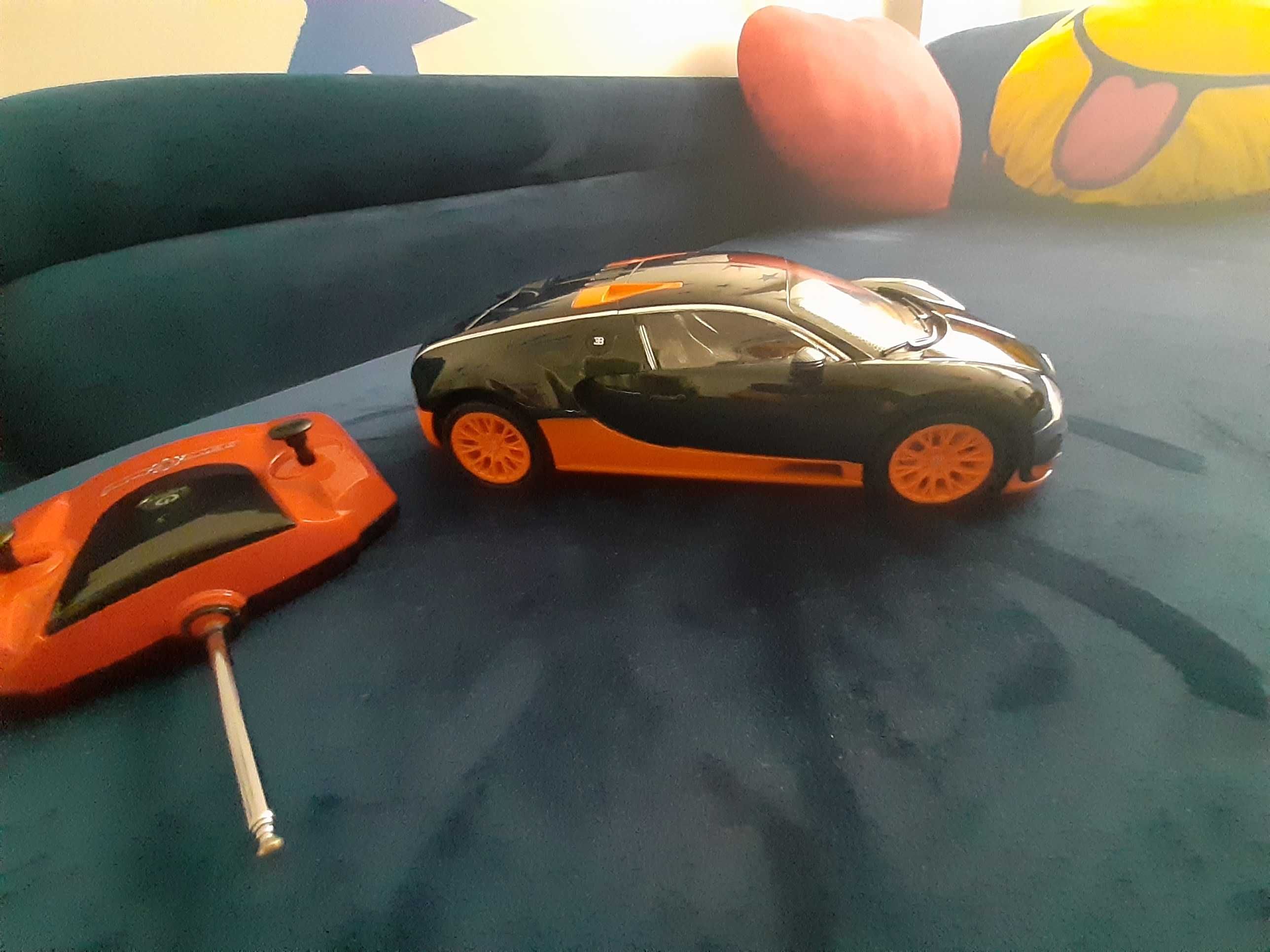 Zabawka autko Bugatti na pilota.Jeżdzi, skręca, cofa, świeci. 120zł