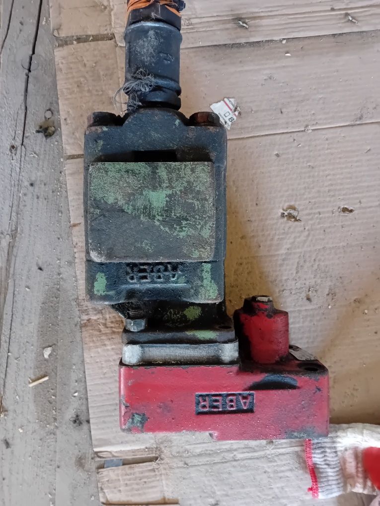 Przystawka odbioru mocy pompa hydrauliczna do wywrotu