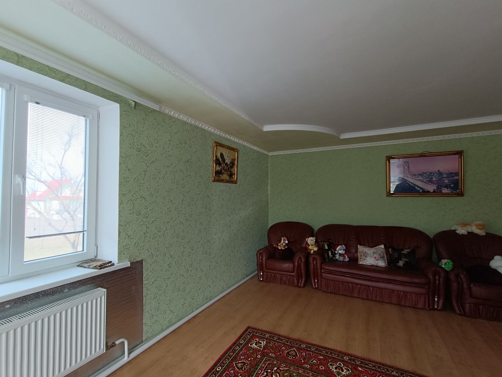 Продається будинок в передмісті в с.Довжок
