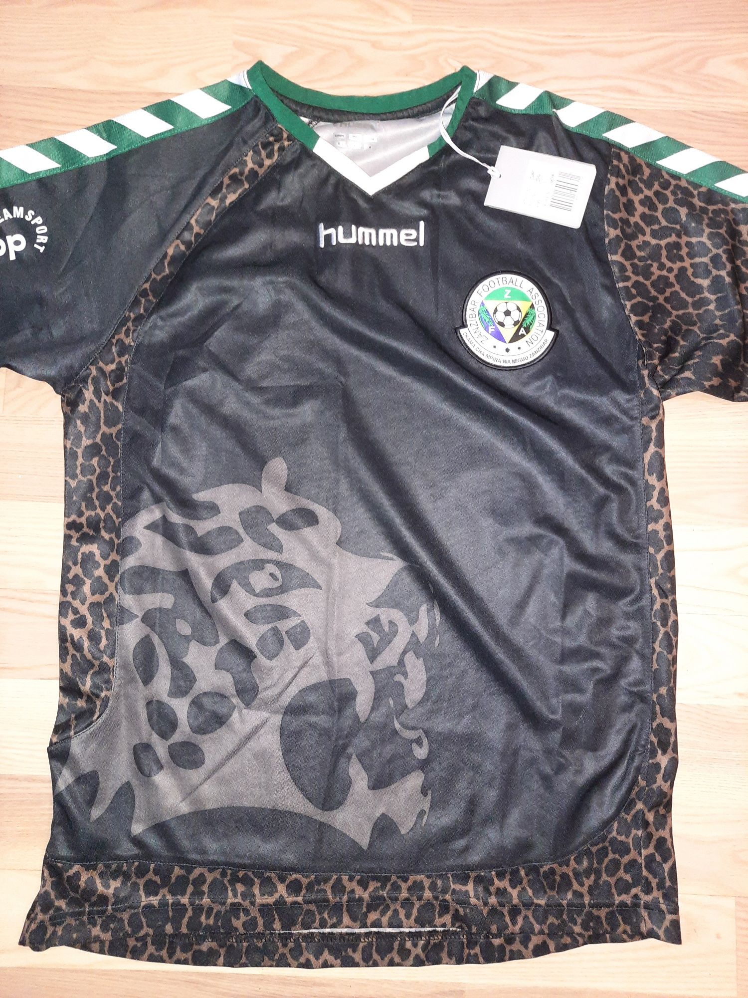 koszulka hummel S Zanzibar 2006 nowa dla fana pilki tshirt afryka