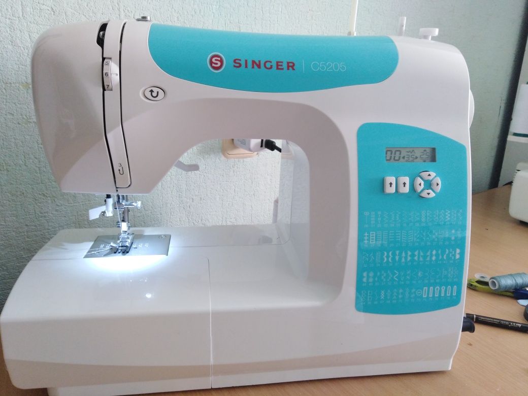 Продаю швейную машинку.SINGER C5205