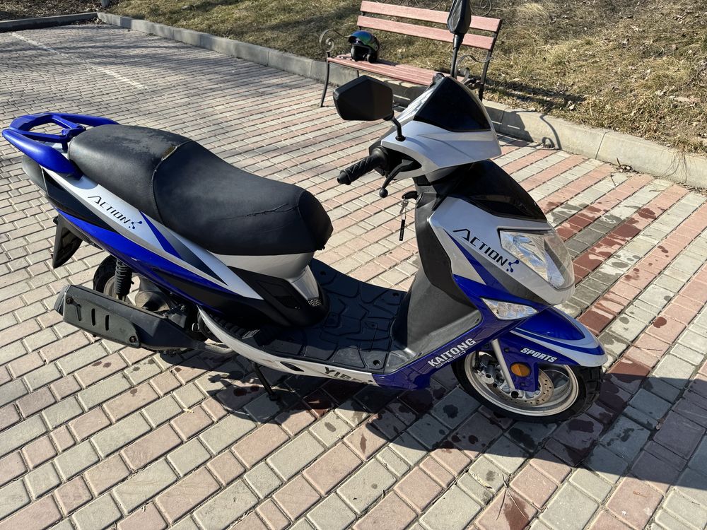 Продам скутер Yiben YB150T-15J  150см³ 8к.с. 2015 рік