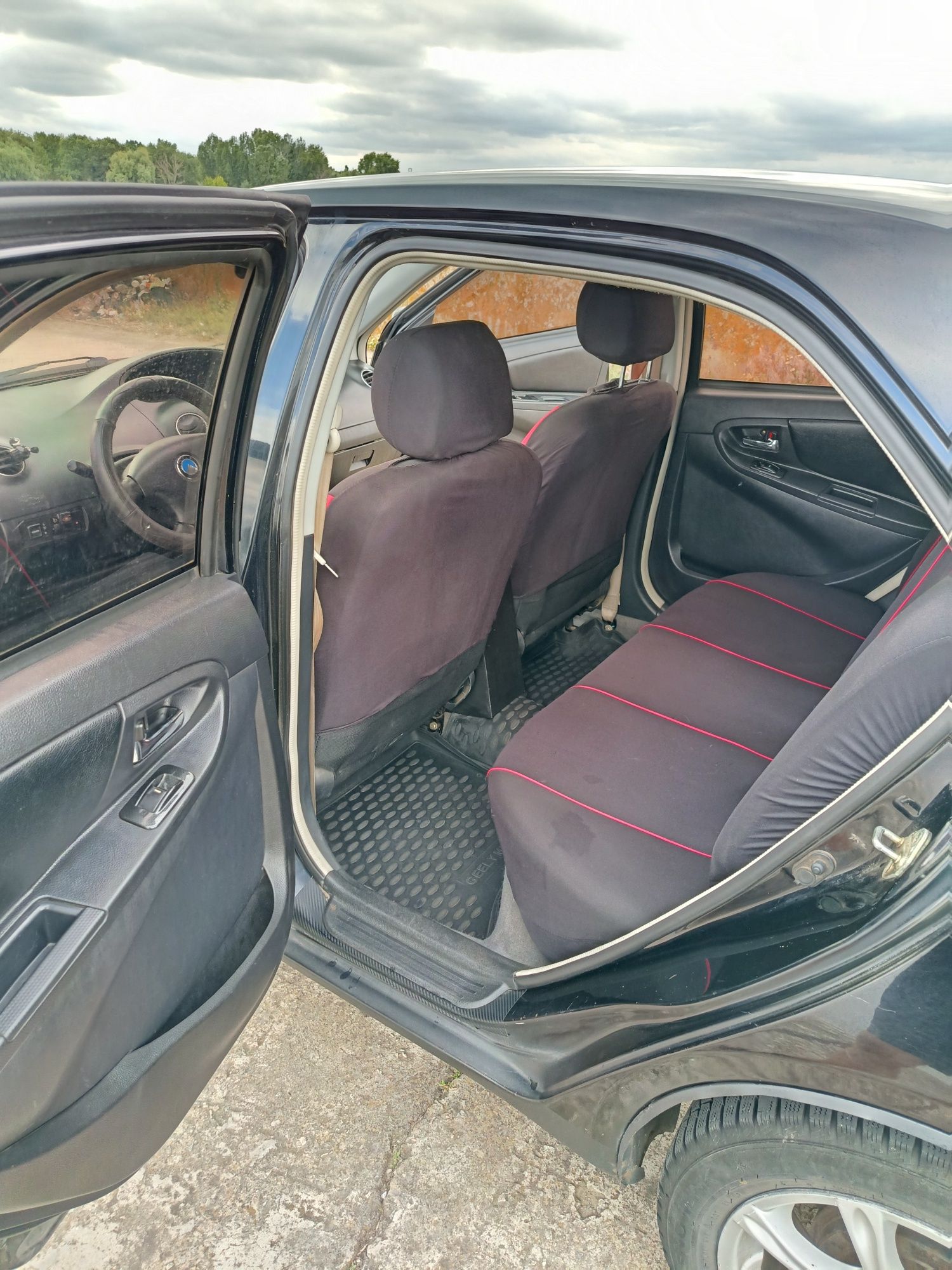 Продам Geely MK 2011