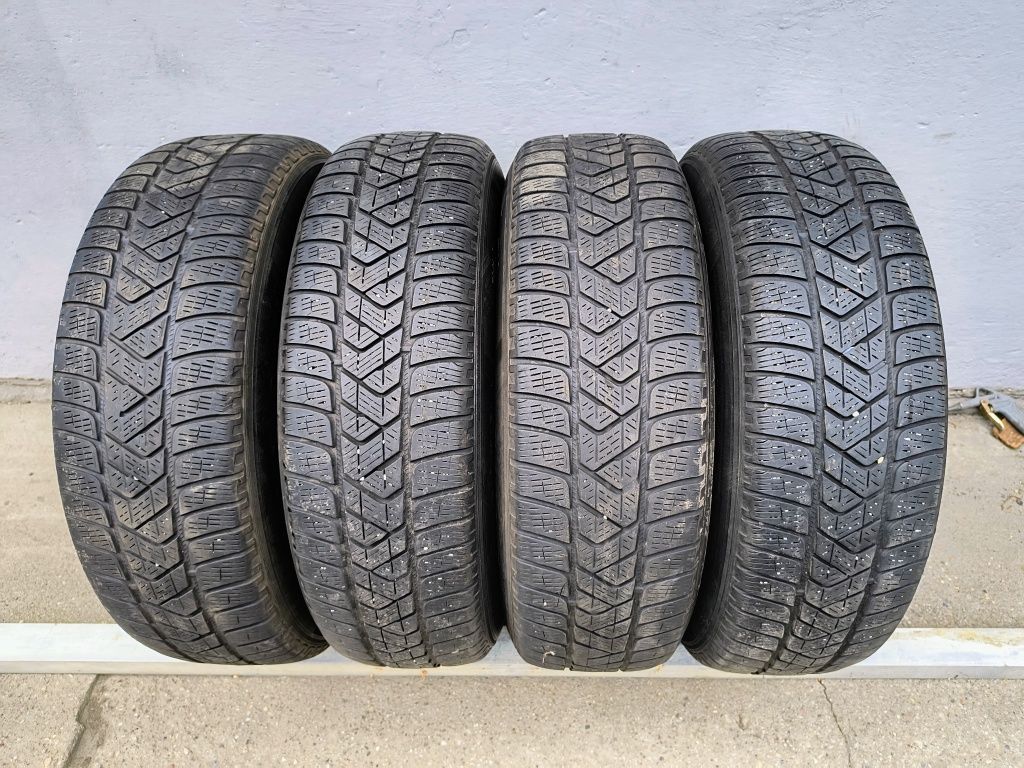 Felgi 6,5Jx17 ET38 5x112 z oponami 215/65R17 Zimowe VW Tiguan Skoda