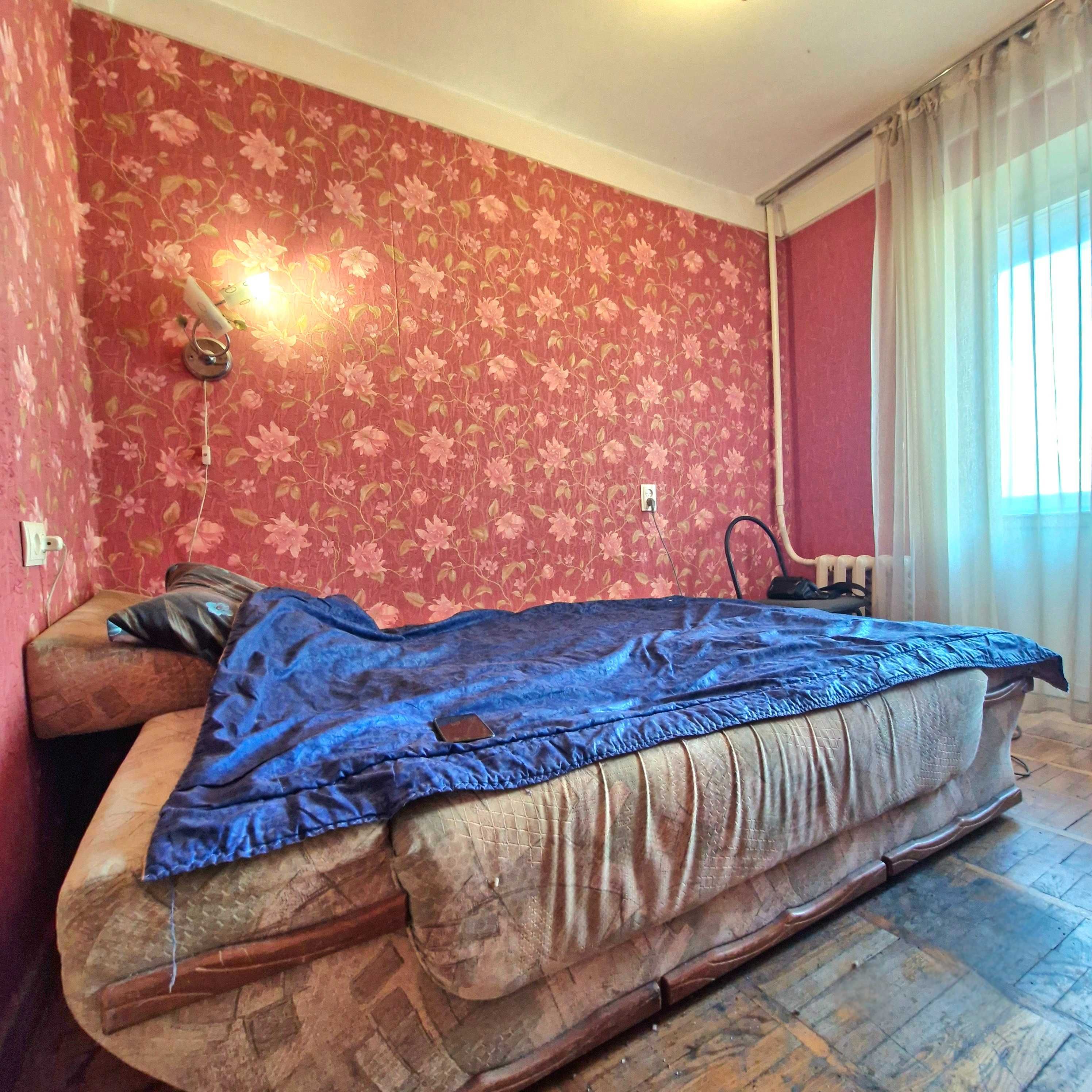 Продам 4к.квартиру в Києві, вул Гречка 22
