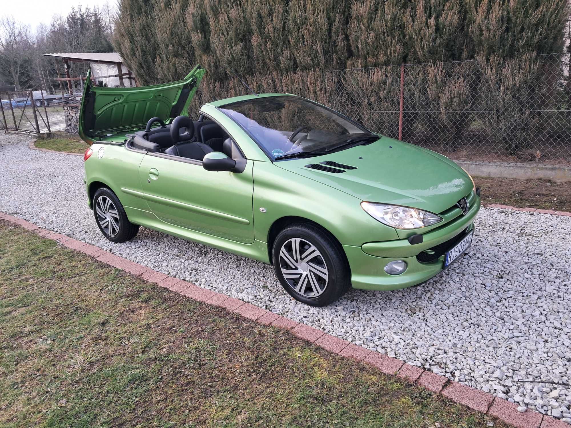 Peugeot 206 CC 2005.