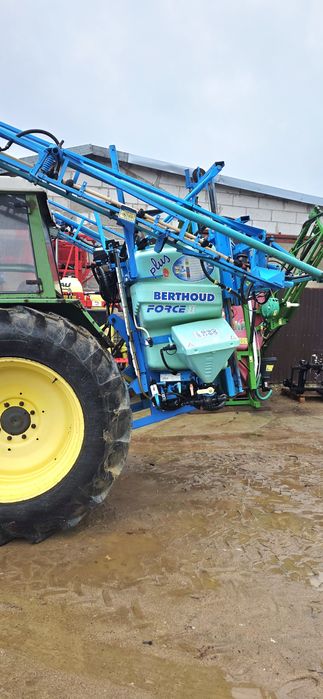 Opryskiwacz Berthoud FORCE II 1000l. 15 m. Oryginał!Prosty w obsłudze.