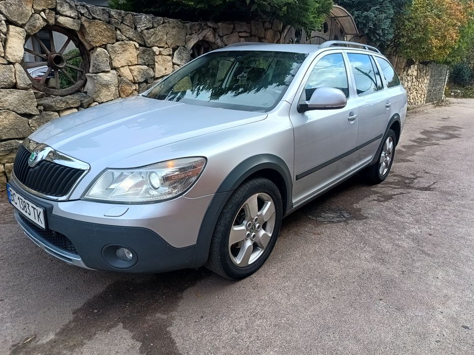 Skoda Octavia Scout 4x4 2010 2.0 дизель