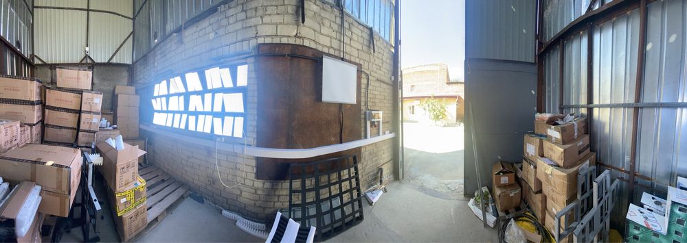 Продам (сдам) виробничо-офісні приміщення по вул. Кацарська. 10 соток