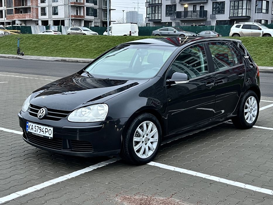 VW Golf 5 1.6 FSI, автомат, бензин - 198 000 км