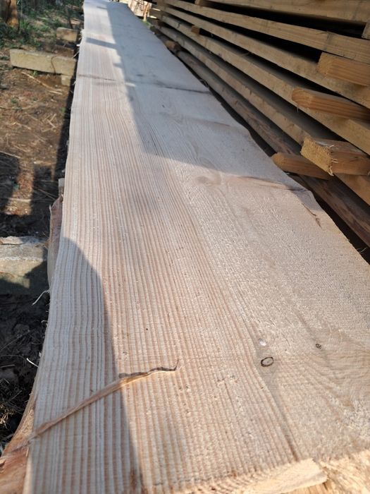 Sezonowane Deski sosnowe i jodłowe.