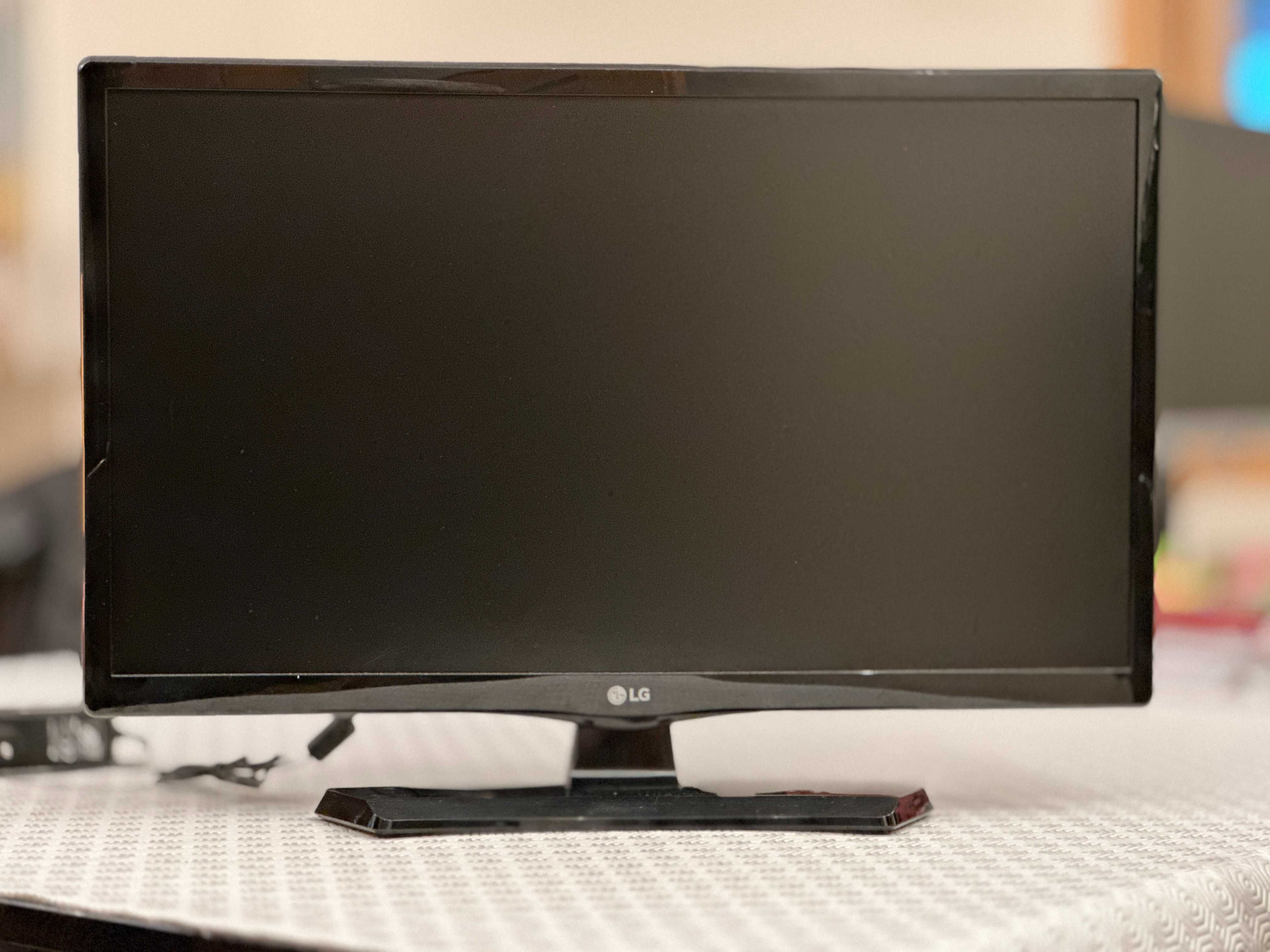 TV/Monitor LG 22", Full HD