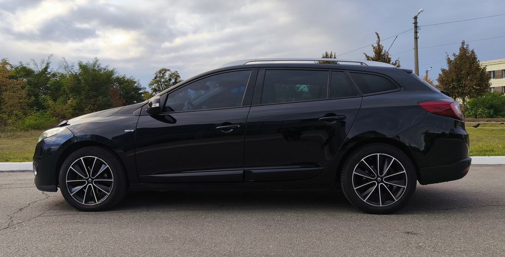 Продам Reno Megan bose