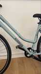 BICICLETA DE TREKKING RIVERSID