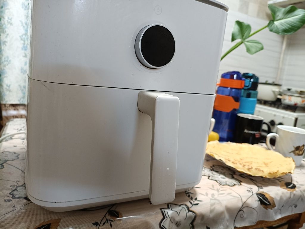 Продам Мультипечь Xiaomi Mi Smart Air Fryer MAF10 White (6.5L)