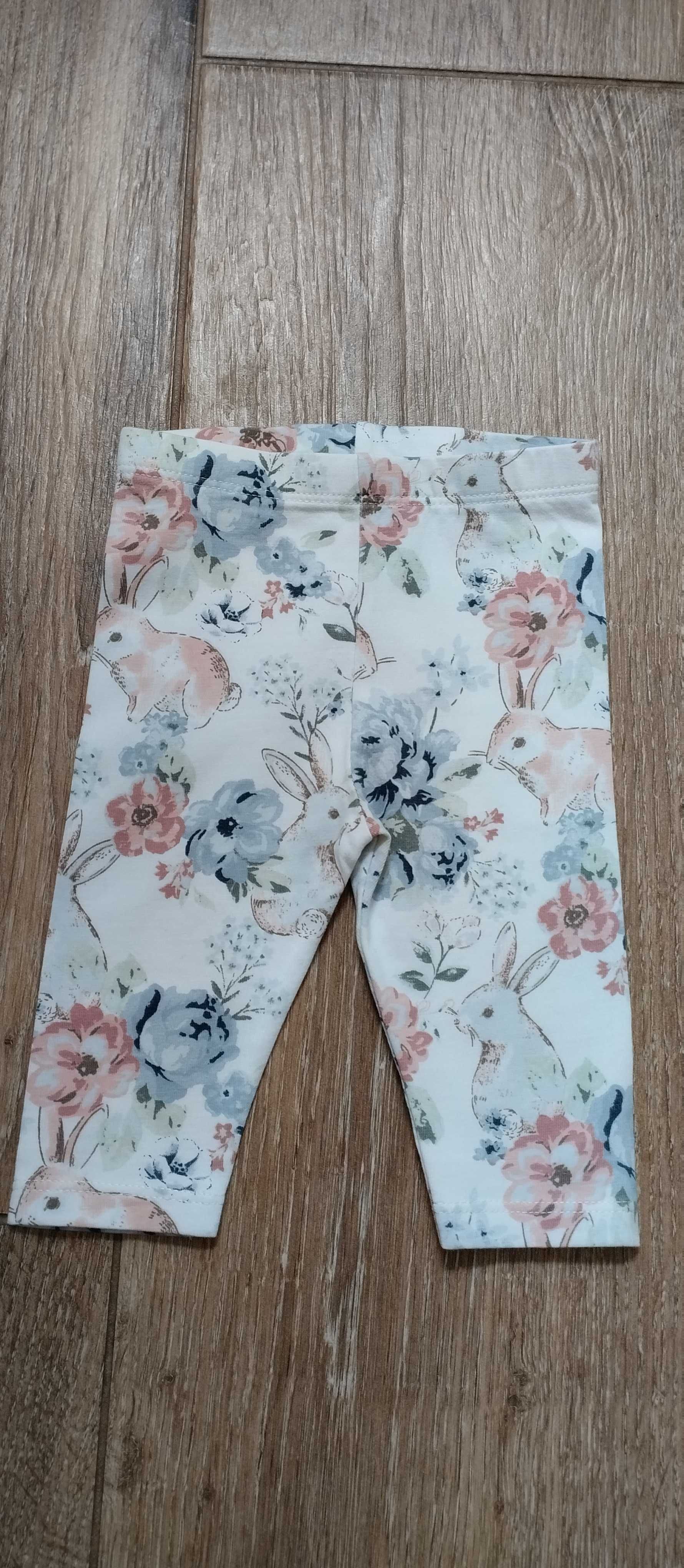 Legginsy dla dziewczynki w kwiaty r.56 TU