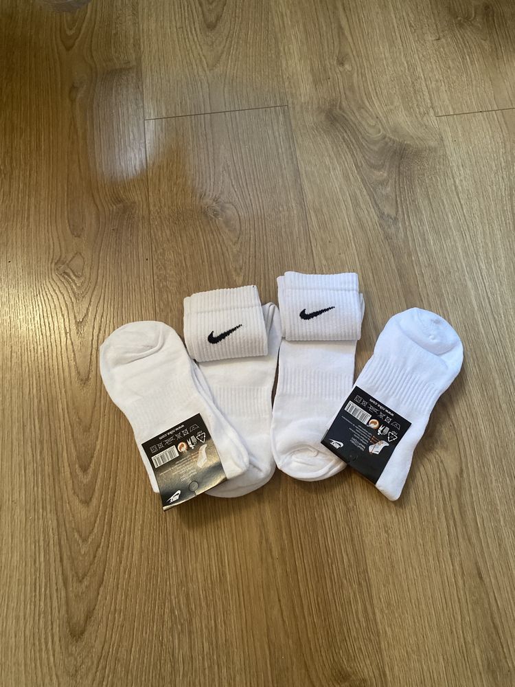 Skarpetki Nike z gumka na stopie