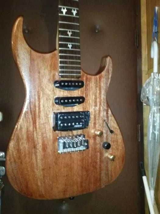 STRATOCASTER jedyny taki z wyjątkowego Mahoniu już od: 3899,99 pln!!