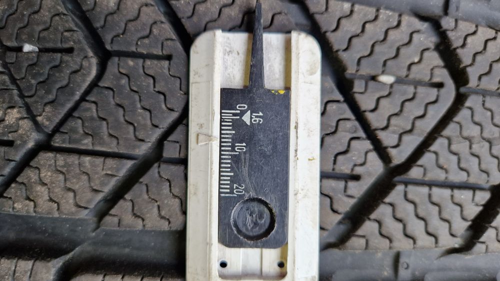 Pirelli 225/50R17 98H  M+S