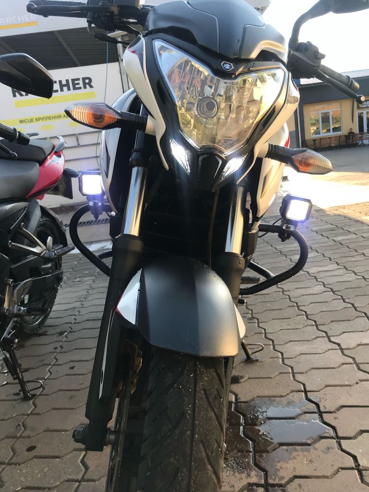 Мотоцикл Bajaj pulsar ns200