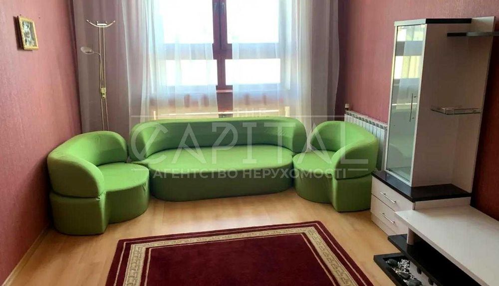 Здається  4х кімнатна квартира НСК Олімпійський